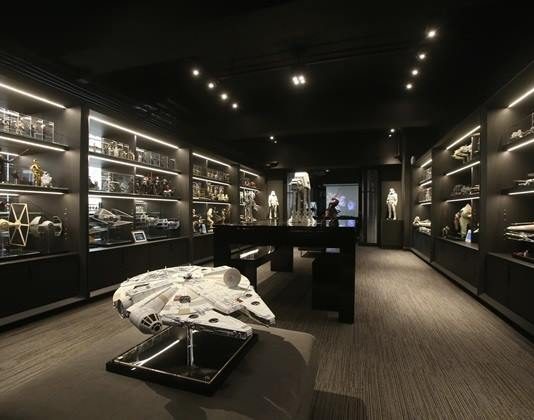 Az a gyűjtői szenvedély. Az.